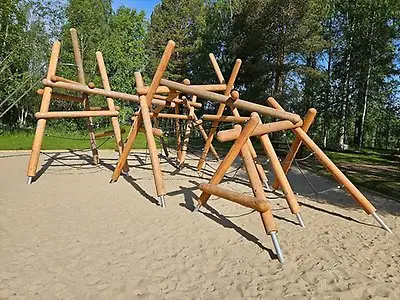 Klättertorn vid Bölesholmarna.