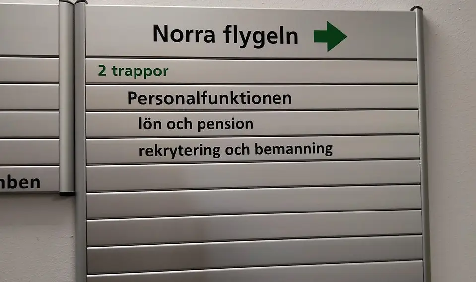 Bild på skylt vid kontoret på Stadshuset